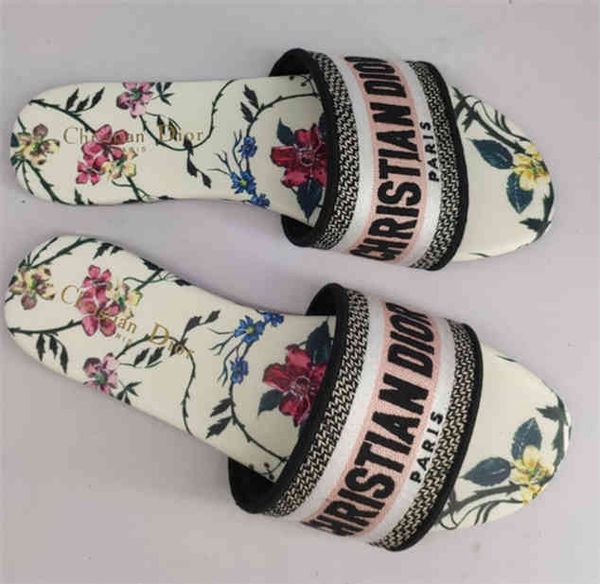 luxury italy designer brand slippers super great quality with full package for women gift present lady birthday wedding sandals shoes heels, Black
luxury italy designer brand slippers super great quality with full package for women gift present lady birthday wedding sandals shoes heels, Black