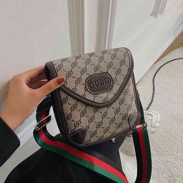 80% off minority mobile phone bag female new version fashion versatile small square wide shoulder strap messenger single handbags
80% off minority mobile phone bag female new version fashion versatile small square wide shoulder strap messenger single handbags