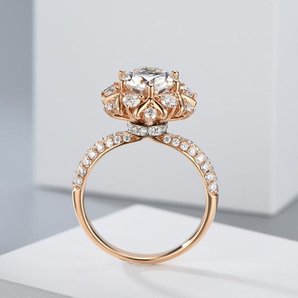 wedding rings charm rose gold color ring dainty white round zircon snowflake luxury crystal full stone engagement for women, Slivery;golden
wedding rings charm rose gold color ring dainty white round zircon snowflake luxury crystal full stone engagement for women, Slivery;golden