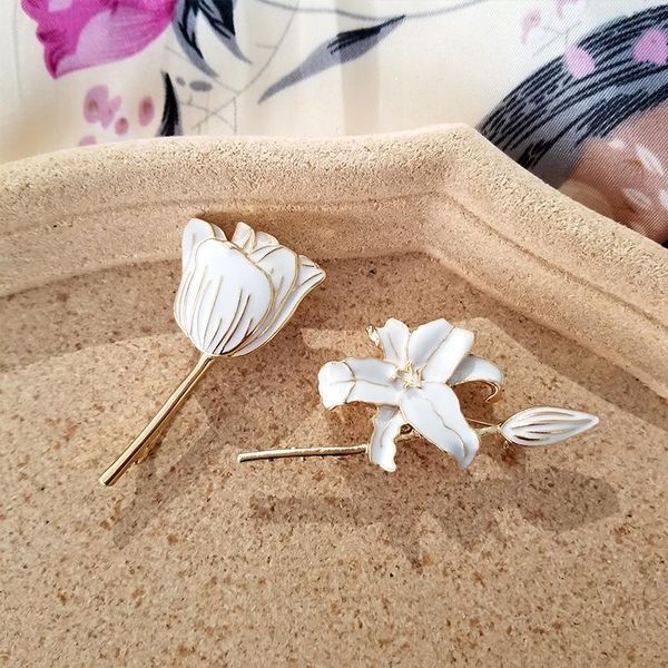 pins, brooches plant flowers daisy tulip lily vintage elegant metal drip glaze brooch clothes lapel pin for women overcoat accessories jewel, Gray
pins, brooches plant flowers daisy tulip lily vintage elegant metal drip glaze brooch clothes lapel pin for women overcoat accessories jewel, Gray