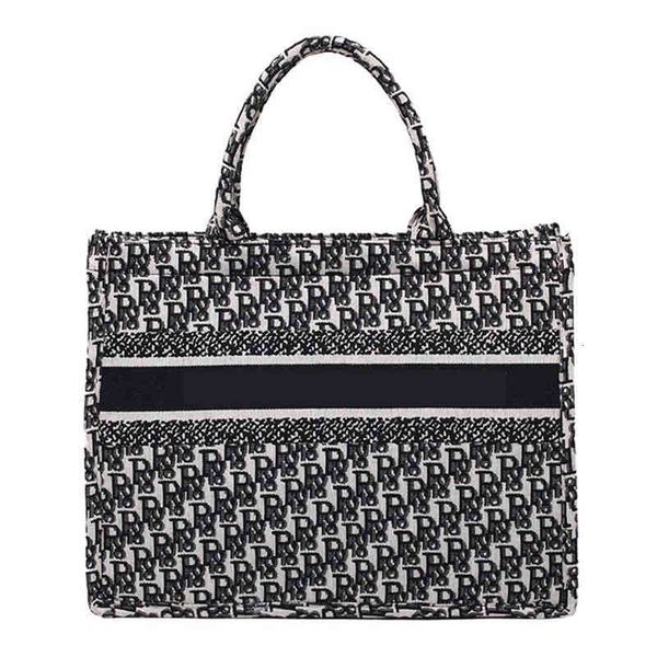 the new handbag luxury women designer bags 2022 shoulder crossbody bag banquet wallet tote pruse tassel handbags pai
the new handbag luxury women designer bags 2022 shoulder crossbody bag banquet wallet tote pruse tassel handbags pai