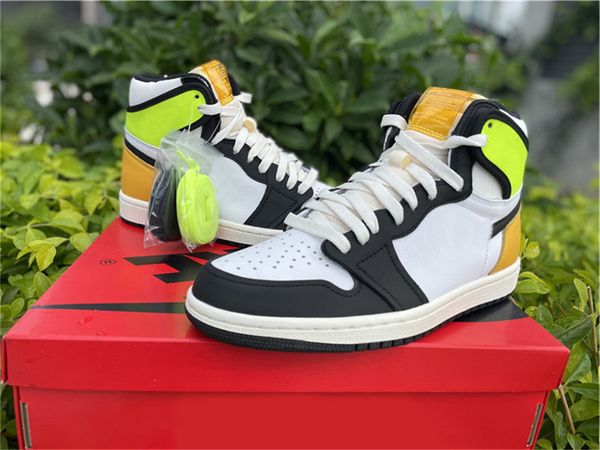 basketball shoes 1 high og volt gold men white university black yellow toe 2.0 555088-118 sports original 7-13
basketball shoes 1 high og volt gold men white university black yellow toe 2.0 555088-118 sports original 7-13