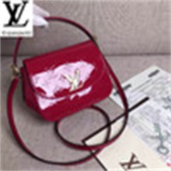 bag rose brand bag female shoulder designer m90949 patent leather luxury red handbags bags 7v1x handles shoulder bags female totes eveni
bag rose brand bag female shoulder designer m90949 patent leather luxury red handbags bags 7v1x handles shoulder bags female totes eveni