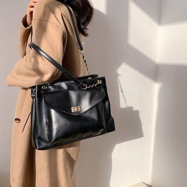 leather shoulder bags for women 2021 travel crossbody fashion simple hand bag ladies cross body
leather shoulder bags for women 2021 travel crossbody fashion simple hand bag ladies cross body