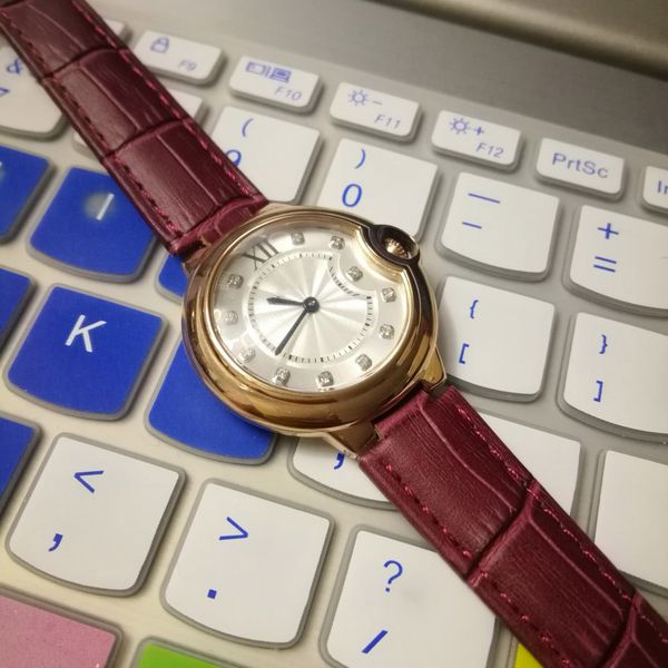 lady 2-pin luxury watch rose gold 33mm quartz movement women watches tick movement model stainless steel battery, Slivery;brown
lady 2-pin luxury watch rose gold 33mm quartz movement women watches tick movement model stainless steel battery, Slivery;brown