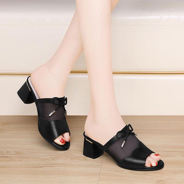 slippers high-heeled sandals women's shoes 2021 summer korean version of black fish mouth thick-heeled flip-flops
slippers high-heeled sandals women's shoes 2021 summer korean version of black fish mouth thick-heeled flip-flops