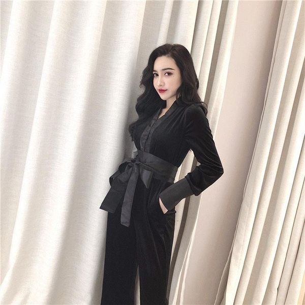 women's jumpsuits & rompers 2021 fashion ladies autumn and winter velvet straps v-neck jumpsuit wide-leg, Black;white
women's jumpsuits & rompers 2021 fashion ladies autumn and winter velvet straps v-neck jumpsuit wide-leg, Black;white