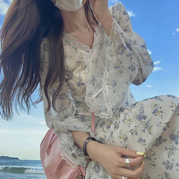 casual dresses women lace dress french floral gentle v-neck chiffon bell long-sleeve autumn fashion temperament long skirt, Black;gray
casual dresses women lace dress french floral gentle v-neck chiffon bell long-sleeve autumn fashion temperament long skirt, Black;gray