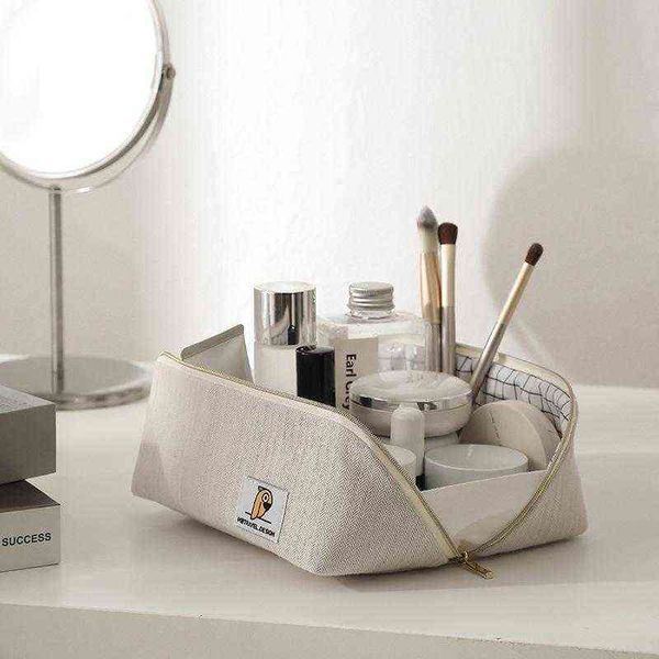 nxy cosmetic bags women new fashion makeup inside pvc waterproof neceser mujer make up toiletry kosmetyczka 220302
nxy cosmetic bags women new fashion makeup inside pvc waterproof neceser mujer make up toiletry kosmetyczka 220302