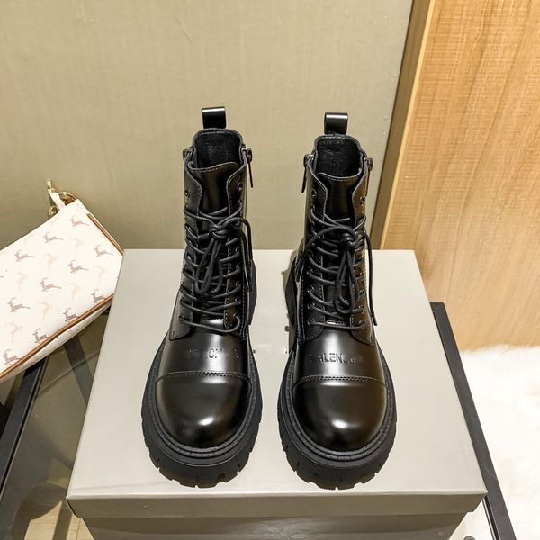 martin boots women's autumn new double zipper ritish style short thick bottom bandage patent leather big toe outlets, Black
martin boots women's autumn new double zipper ritish style short thick bottom bandage patent leather big toe outlets, Black