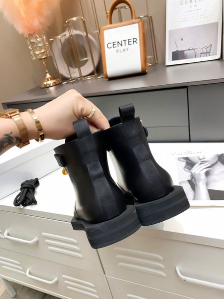 designer boots logo brand women shoes fashion two kind of lace soft cowhide leather comfort elegant exquisite size for 35-41, Black
designer boots logo brand women shoes fashion two kind of lace soft cowhide leather comfort elegant exquisite size for 35-41, Black
