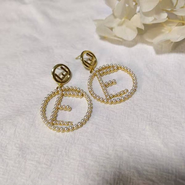 70% off high-quality jewelry new fashion earrings simple long pearl inlaid with pink stone, Silver
70% off high-quality jewelry new fashion earrings simple long pearl inlaid with pink stone, Silver