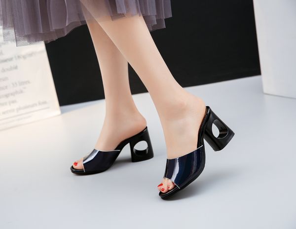 summer women slippers peep toe designer rubber hollow heel slides sandal gold black silver fashion shoes beach flip flops flower box 32-48#
summer women slippers peep toe designer rubber hollow heel slides sandal gold black silver fashion shoes beach flip flops flower box 32-48#