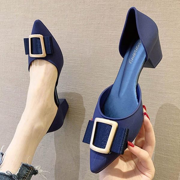 sandals chic metal buckle pointed toe jelly women slippers chunky heels pvc shoes cover glitter candy sandales 2021, Black
sandals chic metal buckle pointed toe jelly women slippers chunky heels pvc shoes cover glitter candy sandales 2021, Black