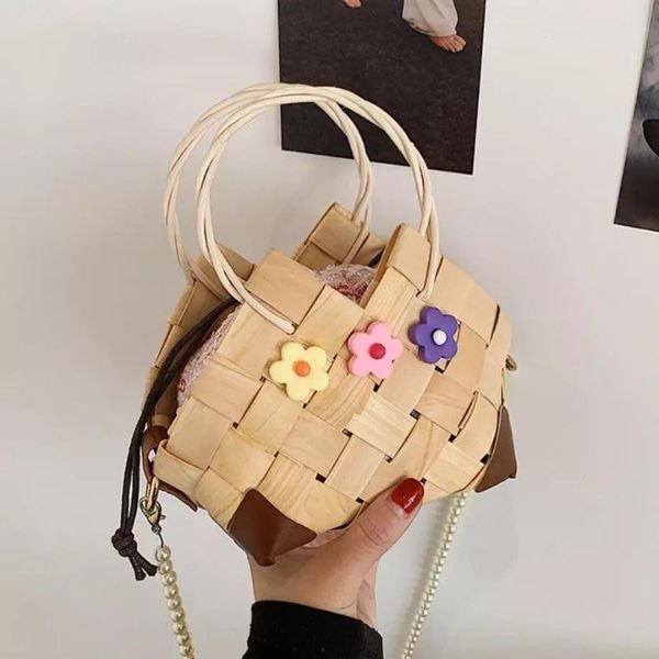 cross body woven small tote bag 2021 summer high-quality straw women's designer handbag pearl strap shoulder messenger purses
cross body woven small tote bag 2021 summer high-quality straw women's designer handbag pearl strap shoulder messenger purses