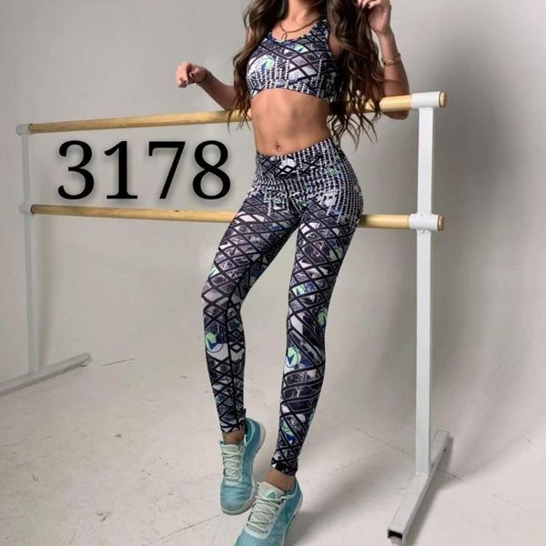 yoga outfit women seamless set fitness sports suits long sleeve crop shirts high waist running leggings workout pants gym clothing
yoga outfit women seamless set fitness sports suits long sleeve crop shirts high waist running leggings workout pants gym clothing