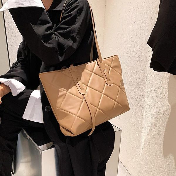 evening bags women's bag autumn pu tote lingge korean single shoulder large capacity fashion
evening bags women's bag autumn pu tote lingge korean single shoulder large capacity fashion