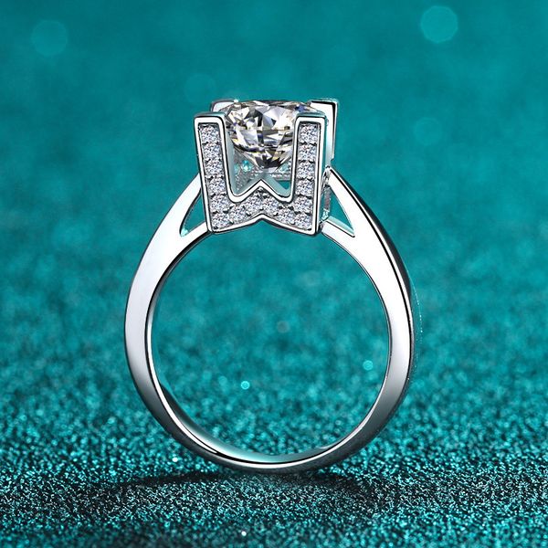 letter excellent cut diamond color high clarity shaped ring silver 925 jewelry, Golden;silver
letter excellent cut diamond color high clarity shaped ring silver 925 jewelry, Golden;silver