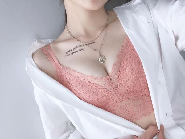 bras french lace triangle cup back bra thin collection without underwire underwear women can wear little, Red;black
bras french lace triangle cup back bra thin collection without underwire underwear women can wear little, Red;black
