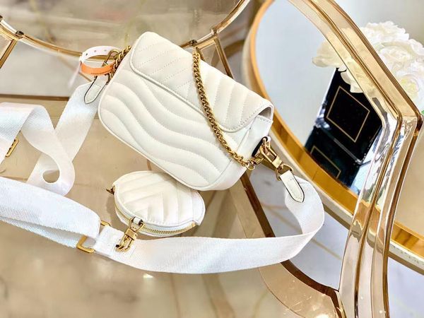 women luxury designer bag summer 2021 new rhomboid chain shoulder big shopping tote black and white available for 02
women luxury designer bag summer 2021 new rhomboid chain shoulder big shopping tote black and white available for 02