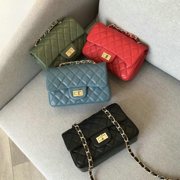 duffel bags fashion crossbody bag 2021 luxury design shoulder purse sheepskin ladies handbag mini mobile phone
duffel bags fashion crossbody bag 2021 luxury design shoulder purse sheepskin ladies handbag mini mobile phone