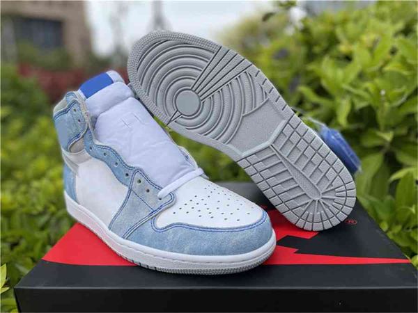 2021 new release 1 high og hyper royal athletic shoes men women light smoke grey white royal blue trainers sneakers with original box 36-47, White;red
2021 new release 1 high og hyper royal athletic shoes men women light smoke grey white royal blue trainers sneakers with original box 36-47, White;red