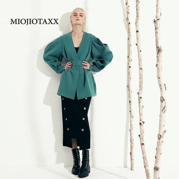 women's jackets miojiotaxx 2021 spring and autumn vintage solid color medium length v-neck bat sleeve width loose band show thin coat f, Black;brown
women's jackets miojiotaxx 2021 spring and autumn vintage solid color medium length v-neck bat sleeve width loose band show thin coat f, Black;brown