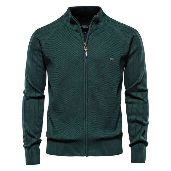 et autumn and winter cardigan new men's solid color lapel jacquard sweater trend casual coat, Black;white
et autumn and winter cardigan new men's solid color lapel jacquard sweater trend casual coat, Black;white