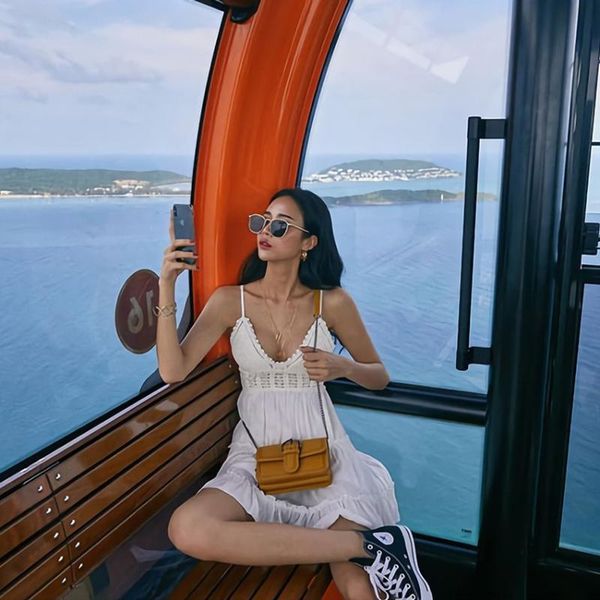 women's swimwear 2021 summer women dress bohemian beachwear lace strap holiday solid white young style dresses casual sleeveless vestid, White;black
women's swimwear 2021 summer women dress bohemian beachwear lace strap holiday solid white young style dresses casual sleeveless vestid, White;black