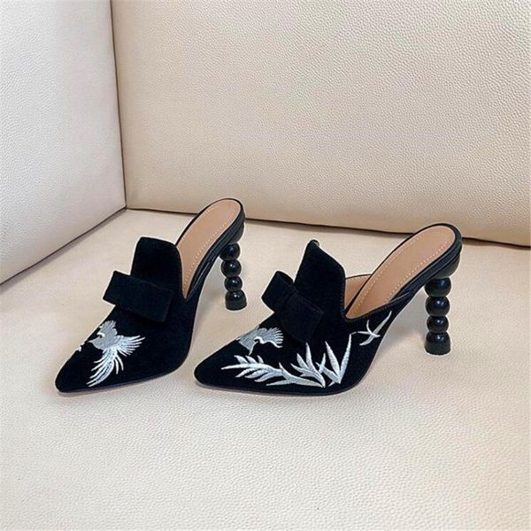 slippers spring and autumn fashion pearl heel high black embroidered decorative pointed women's leather
slippers spring and autumn fashion pearl heel high black embroidered decorative pointed women's leather