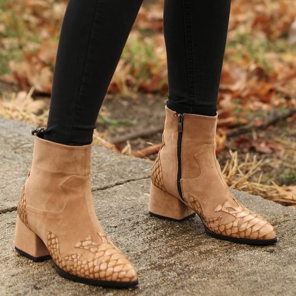 boots brand hope, beige wine-red / black colors, 5cm heel-height, winter warm quality women 's ankle boots
boots brand hope, beige wine-red / black colors, 5cm heel-height, winter warm quality women 's ankle boots