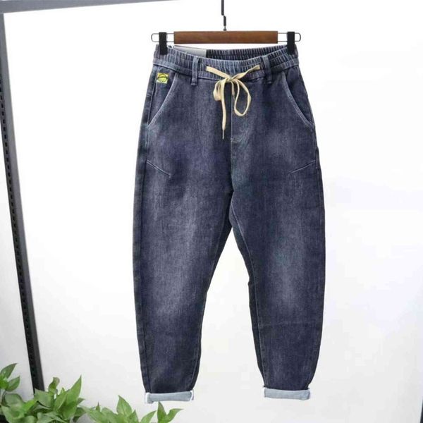 jeans men's waist autumn and winter new tether slim fit korean version straight tube leisure loose elastic harlan fashion, Blue
jeans men's waist autumn and winter new tether slim fit korean version straight tube leisure loose elastic harlan fashion, Blue