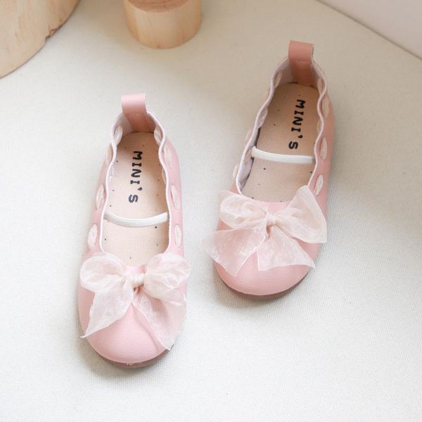sneakers children leather shoe girls princess shoes 2021 spring bow ribbon wild baby non-slip soft bottom beanie kids, Black;red
sneakers children leather shoe girls princess shoes 2021 spring bow ribbon wild baby non-slip soft bottom beanie kids, Black;red