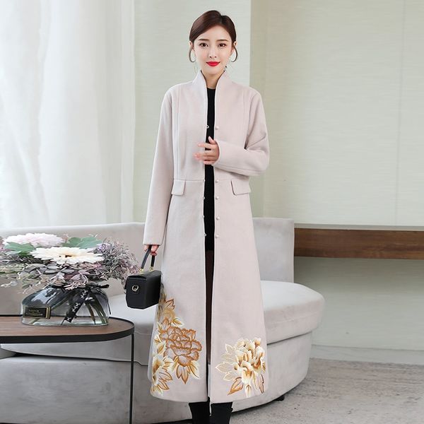 chinese style stand collar winter coat woman 2021 vintage flower embroide cotton loose coat female national style big size 11562, Red
chinese style stand collar winter coat woman 2021 vintage flower embroide cotton loose coat female national style big size 11562, Red
