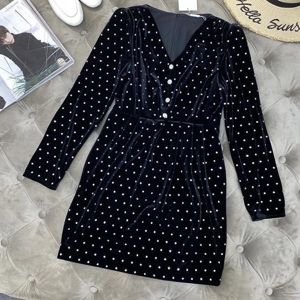 casual dresses designer diamonds dot dress for lady 98% polyester v-neck long sleeve a-line mini velvet women 2021, Black;gray
casual dresses designer diamonds dot dress for lady 98% polyester v-neck long sleeve a-line mini velvet women 2021, Black;gray