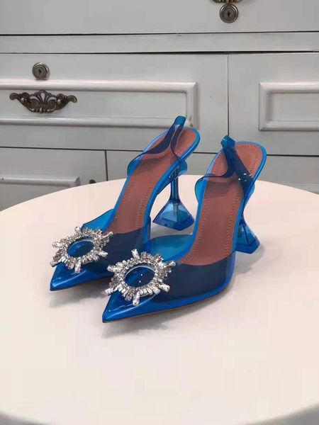 perfect women's shoes amina muaddi begum glass blue pvc heels crystal pumps real ps come with box and dustbag, Black
perfect women's shoes amina muaddi begum glass blue pvc heels crystal pumps real ps come with box and dustbag, Black