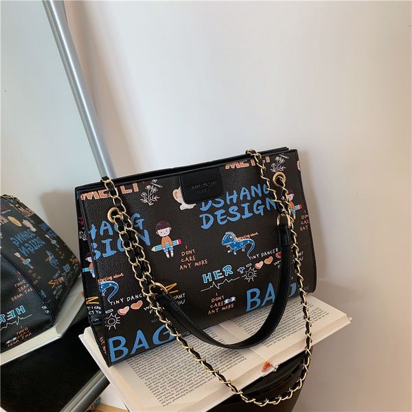 bag women 2021 autumn pu single shoulder messenger graffiti printing women's soft leather letter chain fashion
bag women 2021 autumn pu single shoulder messenger graffiti printing women's soft leather letter chain fashion
