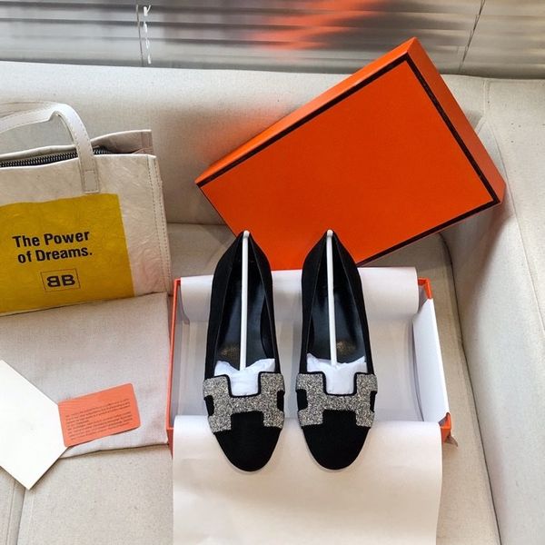 2021 new fashion temperament simple high-heeled shoes high-end material leather material temperament lady shoes hig h hee color, Black
2021 new fashion temperament simple high-heeled shoes high-end material leather material temperament lady shoes hig h hee color, Black
