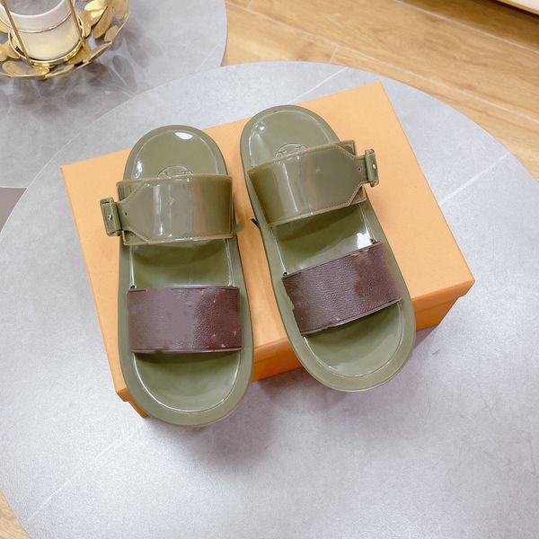 men women slippers mens stripe slide rubber black interlocking pursuit pool red white summer beach sandals 0209
men women slippers mens stripe slide rubber black interlocking pursuit pool red white summer beach sandals 0209