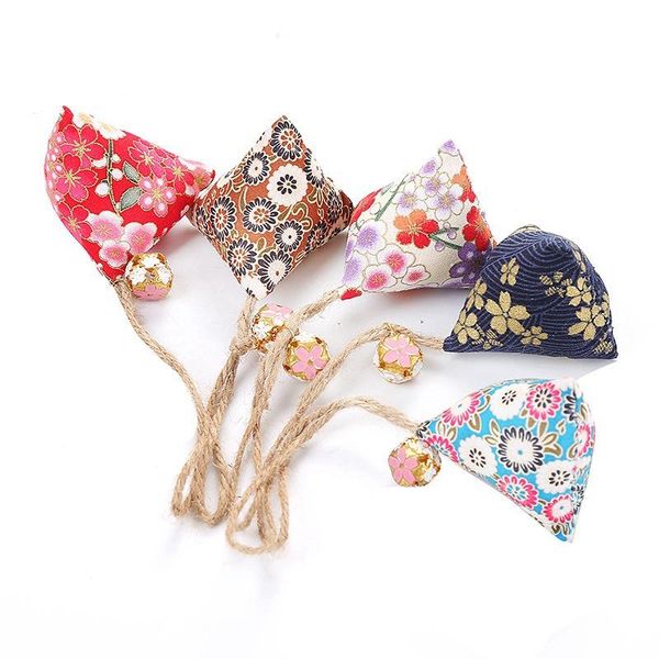 cat toys catnip chew with hanging rope for cage, japanese style sachet bell interactive katten speelgoed f
cat toys catnip chew with hanging rope for cage, japanese style sachet bell interactive katten speelgoed f