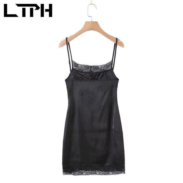 ins fashion lace splicing sleeveless camisole dress women body hem split package hip elegant dresses summer 210427, Black;gray
ins fashion lace splicing sleeveless camisole dress women body hem split package hip elegant dresses summer 210427, Black;gray