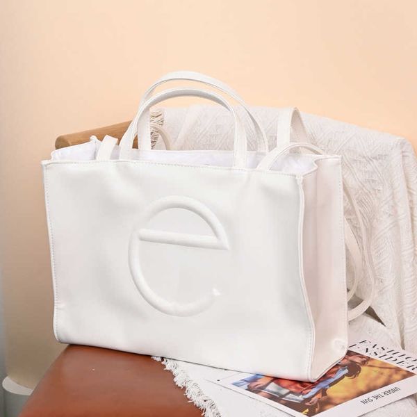high version luxury designer female bag women bag 2021 new shoulder telfaring crossbody for purse phone s big
high version luxury designer female bag women bag 2021 new shoulder telfaring crossbody for purse phone s big