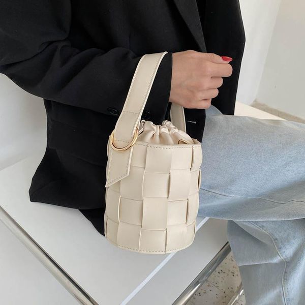 shoulder bags woven bucket bag female fashion handbag summer drawstring 01-sb-ssstxk
shoulder bags woven bucket bag female fashion handbag summer drawstring 01-sb-ssstxk
