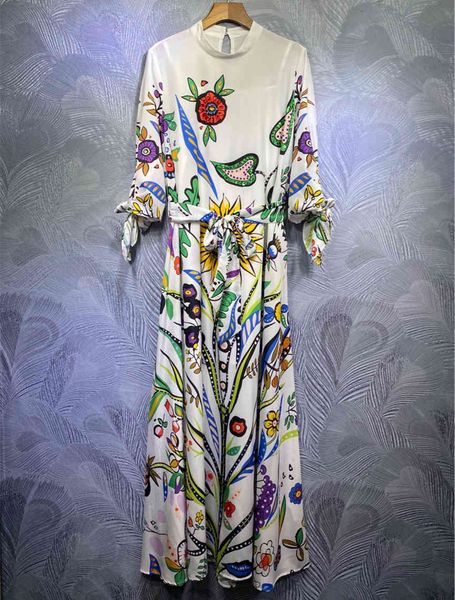 casual dresses 2021 spring runways women of sequins embroidered long sleeves warm floral fashion elegant printing c757, Black;gray
casual dresses 2021 spring runways women of sequins embroidered long sleeves warm floral fashion elegant printing c757, Black;gray