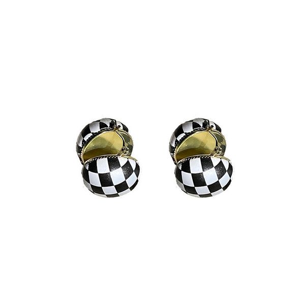 luxury black and white checkerboard leather earrings 2021 new fashion ins earrings high sense earrings women, Golden;silver
luxury black and white checkerboard leather earrings 2021 new fashion ins earrings high sense earrings women, Golden;silver