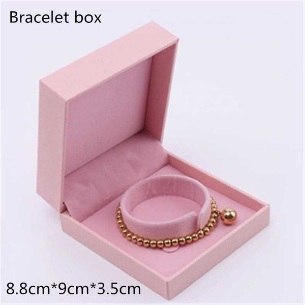 high-grade leather paper pink jewelry box ring right angle packaging weddings commemorations birthdays gift wrap
high-grade leather paper pink jewelry box ring right angle packaging weddings commemorations birthdays gift wrap