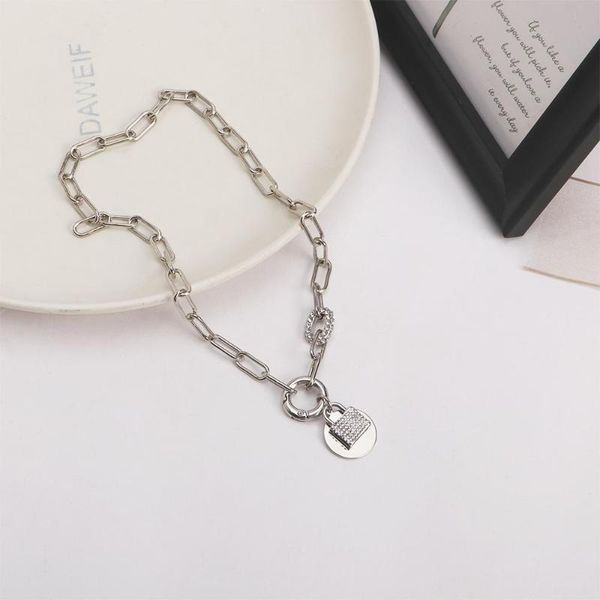chokers punk rhinestone lock pendant choker necklace collar statement unique clavicle padlock chain women men jewelry, Golden;silver
chokers punk rhinestone lock pendant choker necklace collar statement unique clavicle padlock chain women men jewelry, Golden;silver