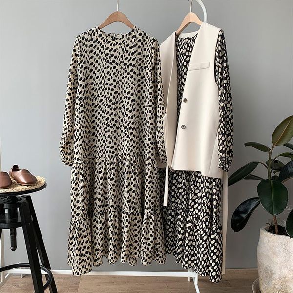 casual dresses vintage polka dot printed long chiffon dress women 2021 loose streetwear sleeve ruffles korean style maxi, Black;gray
casual dresses vintage polka dot printed long chiffon dress women 2021 loose streetwear sleeve ruffles korean style maxi, Black;gray