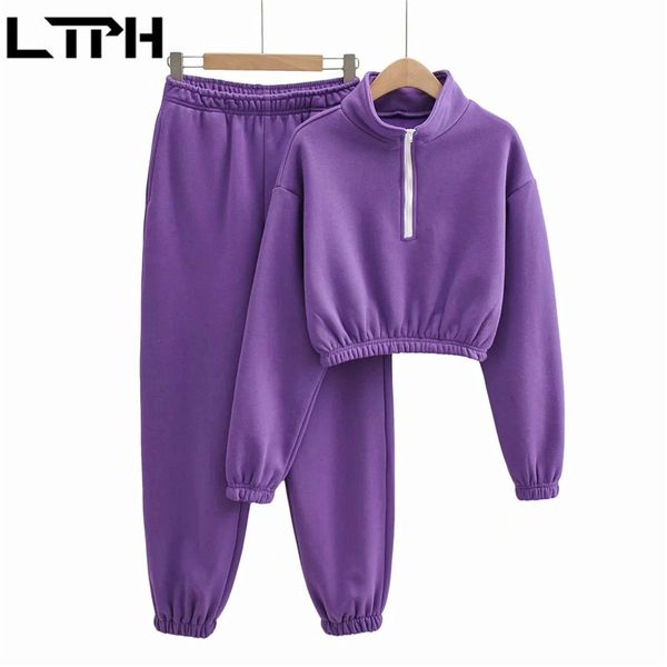 solid color women tracksuit 2 piece set thicken warm shorts stand collar sweatshirts pants women's sets winter 210427, White
solid color women tracksuit 2 piece set thicken warm shorts stand collar sweatshirts pants women's sets winter 210427, White