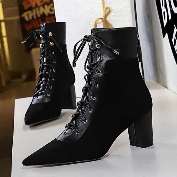 boots 2021 winter fashion women block high heels flock ankle designer goth cowgirl lace up gladiator party shoes1, Black
boots 2021 winter fashion women block high heels flock ankle designer goth cowgirl lace up gladiator party shoes1, Black